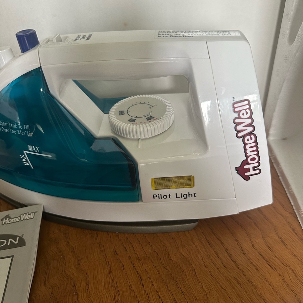 Home Well cordless iron - Picture 2 of 10